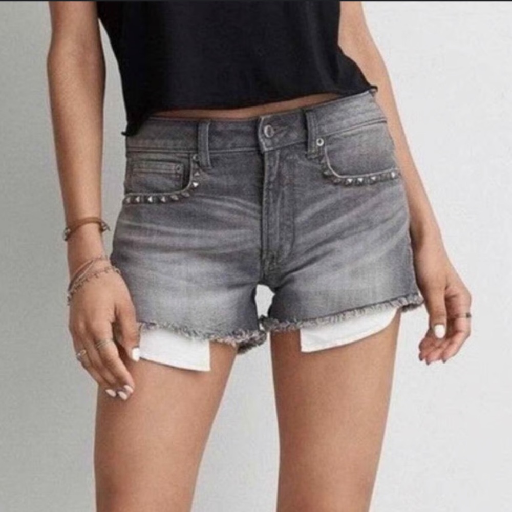 American Eagle Women's Studded Vintage Hi-Rise Festival Gray Shorts - size 4